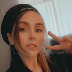 Meet your Posher, Ashleigh